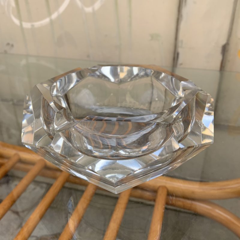 Großer Aschenbecher aus ionisierendem Glas mit speziellem Felsendesign für  Heim- und Stangenhersteller