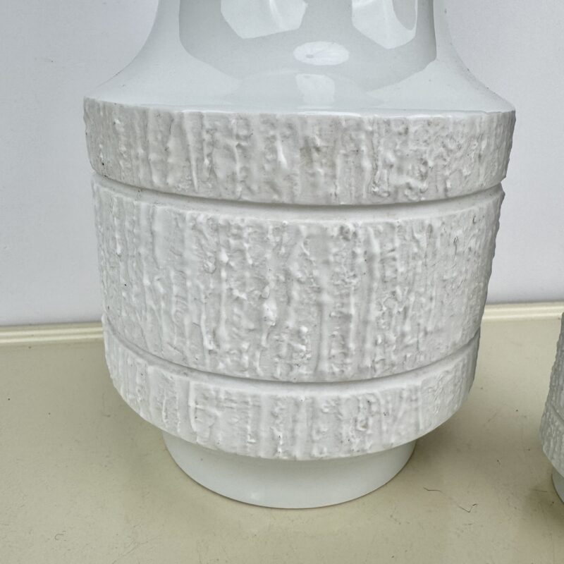 2x Vase Thomas R. Scharrer Biskuitporzellan Op Art (1195k)